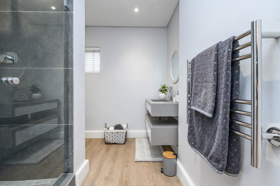 4 Bedroom Property for Sale in Summerstrand Eastern Cape